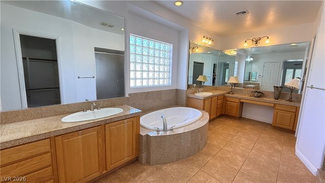2424 Antrim Irish Drive, Henderson, NV 89044