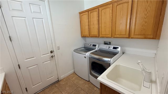 2424 Antrim Irish Drive, Henderson, NV 89044