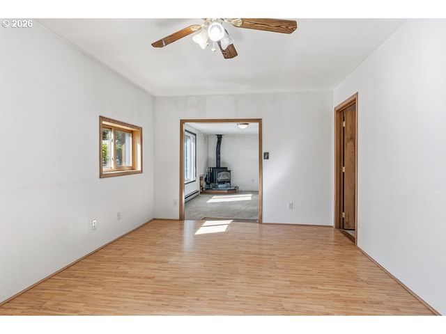 156 WILLIAMS Ave, Kelso, WA 98626