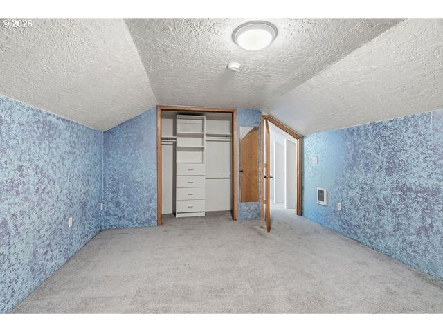 156 WILLIAMS Ave, Kelso, WA 98626