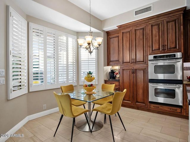 15426 S 4TH Avenue, Phoenix, AZ 85045