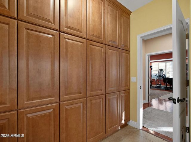 15426 S 4TH Avenue, Phoenix, AZ 85045