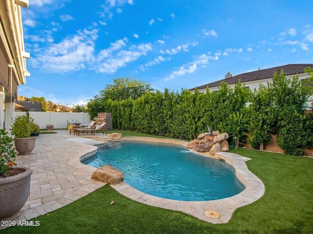15426 S 4TH Avenue, Phoenix, AZ 85045