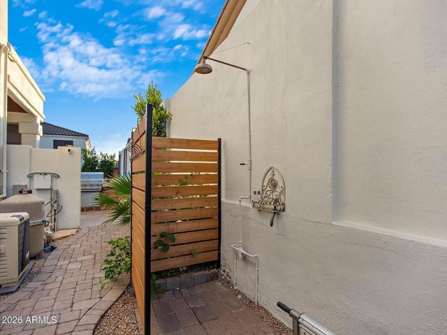 15426 S 4TH Avenue, Phoenix, AZ 85045