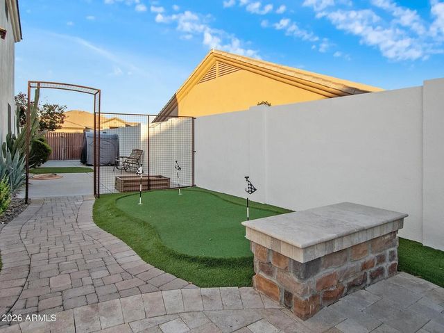 15426 S 4TH Avenue, Phoenix, AZ 85045