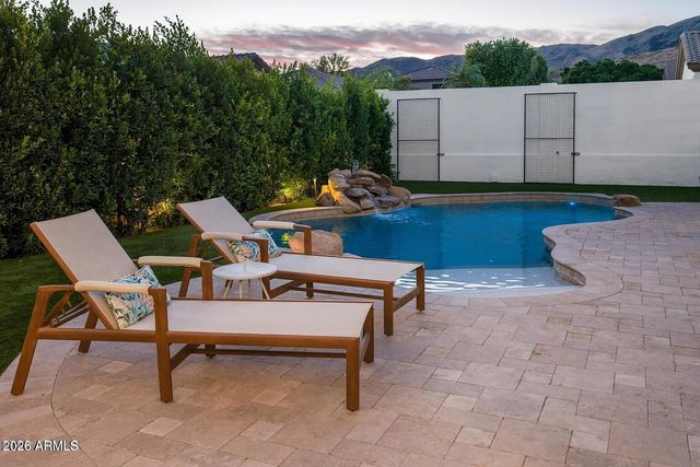 15426 S 4TH Avenue, Phoenix, AZ 85045