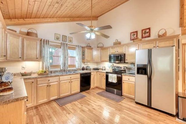 280 Fox Trot Lane, Murphy, NC 28906