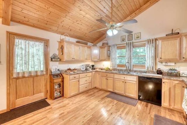 280 Fox Trot Lane, Murphy, NC 28906