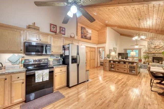 280 Fox Trot Lane, Murphy, NC 28906