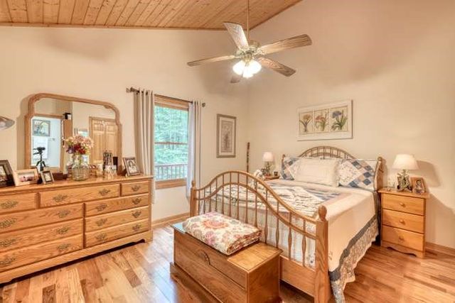 280 Fox Trot Lane, Murphy, NC 28906