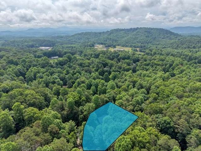 280 Fox Trot Lane, Murphy, NC 28906