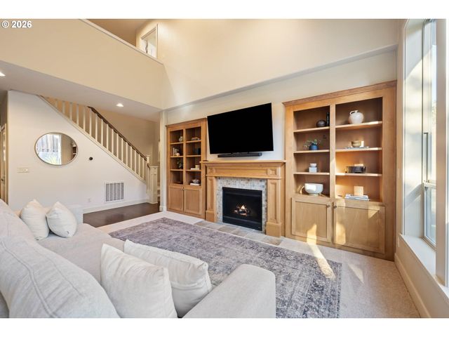 6508 Nw MCMULLEN Ave, Portland, OR 97229