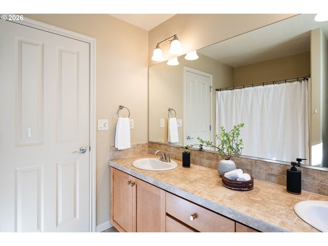 6508 Nw MCMULLEN Ave, Portland, OR 97229