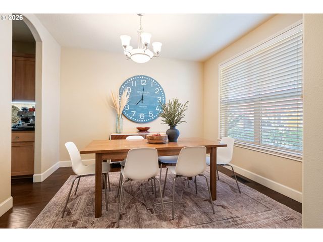6508 Nw MCMULLEN Ave, Portland, OR 97229