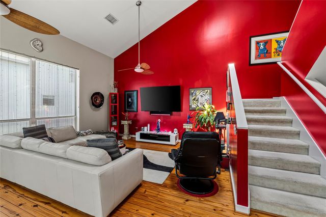 840 Robin Street, Houston, TX 77019