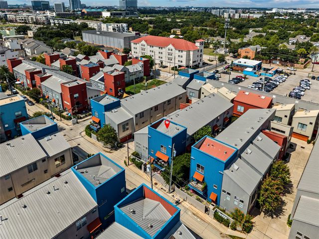 840 Robin Street, Houston, TX 77019