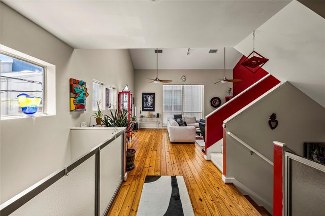 840 Robin Street, Houston, TX 77019