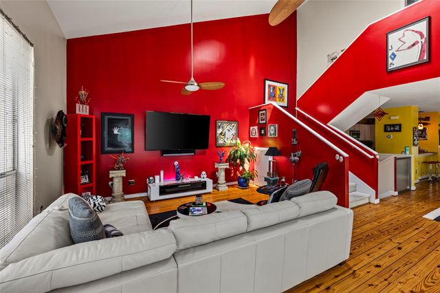 840 Robin Street, Houston, TX 77019