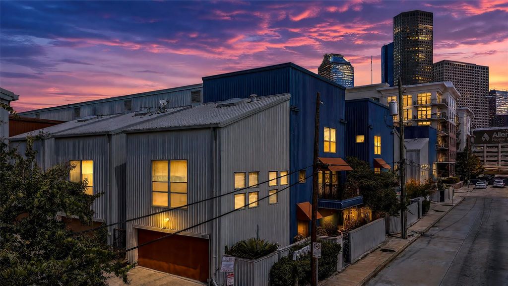 840 Robin Street, Houston, TX 77019