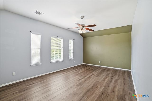 316 Housefinch Loop, Leander, TX 78641