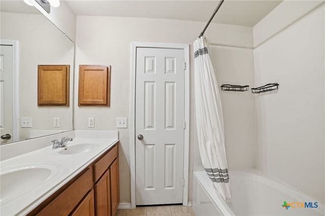 316 Housefinch Loop, Leander, TX 78641