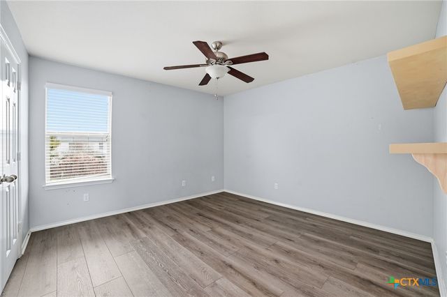 316 Housefinch Loop, Leander, TX 78641