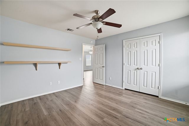 316 Housefinch Loop, Leander, TX 78641