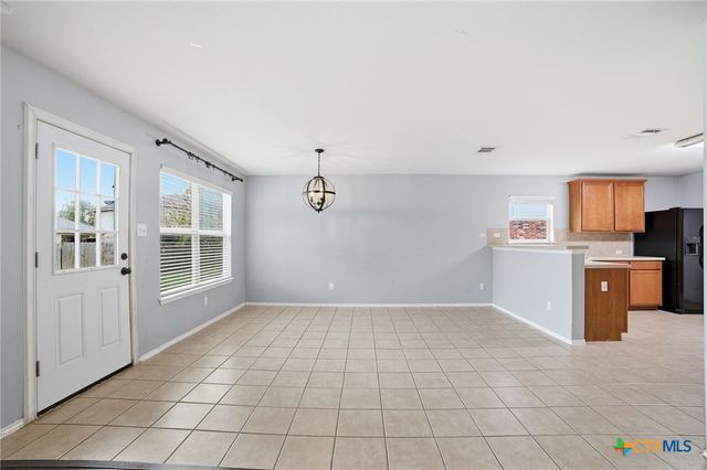 316 Housefinch Loop, Leander, TX 78641