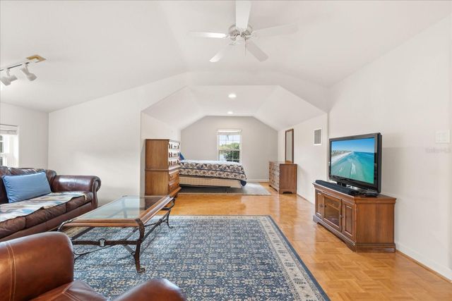 27 STONE GATE N, Longwood, FL 32779