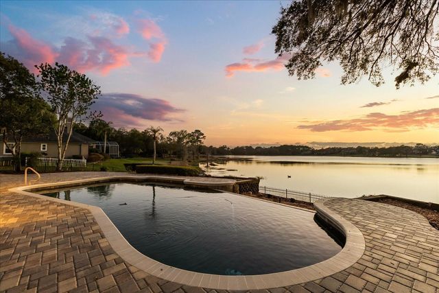 27 STONE GATE N, Longwood, FL 32779