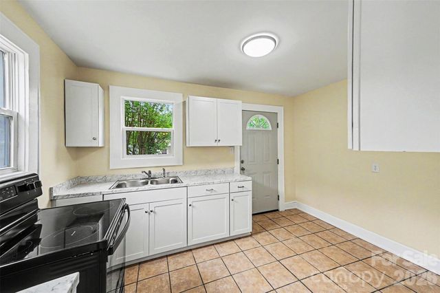 823 Lincolnton Road, Salisbury, NC 28144