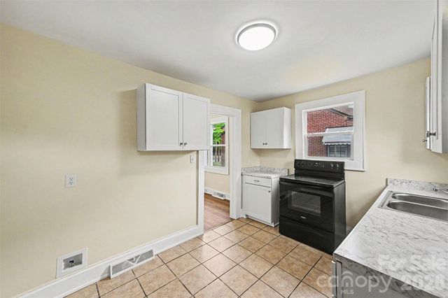 823 Lincolnton Road, Salisbury, NC 28144
