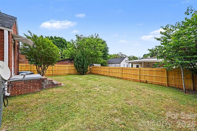 823 Lincolnton Road, Salisbury, NC 28144