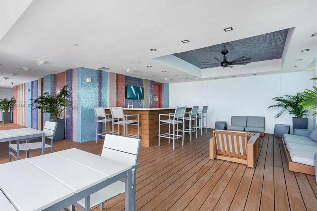 500 Brickell Ave 1903, Miami, FL 33131