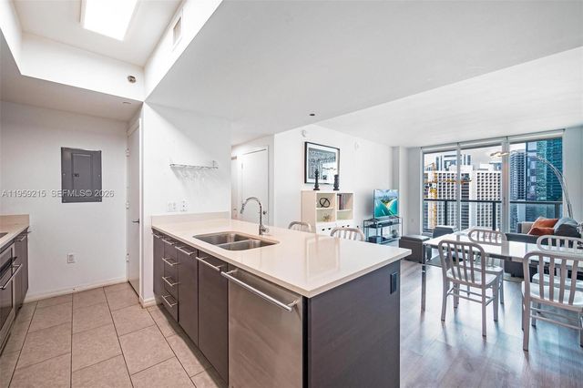 500 Brickell Ave 1903, Miami, FL 33131