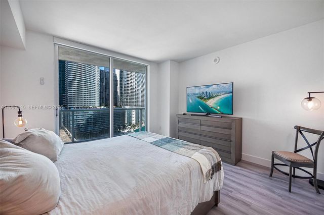 500 Brickell Ave 1903, Miami, FL 33131