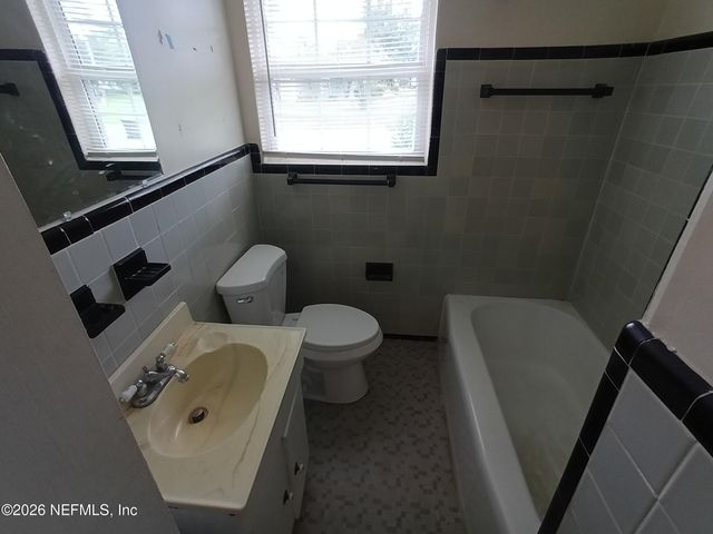 4919 AVENT Drive, Jacksonville, FL 32244