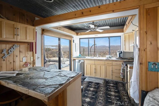 56564 Nelson Avenue, Yucca Valley, CA 92284