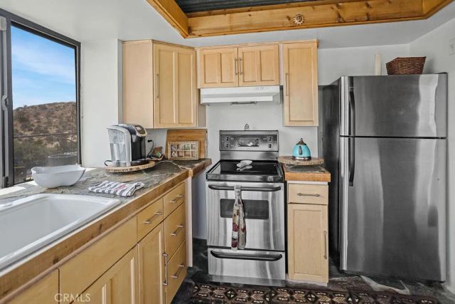 56564 Nelson Avenue, Yucca Valley, CA 92284