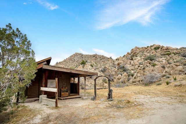 56564 Nelson Avenue, Yucca Valley, CA 92284