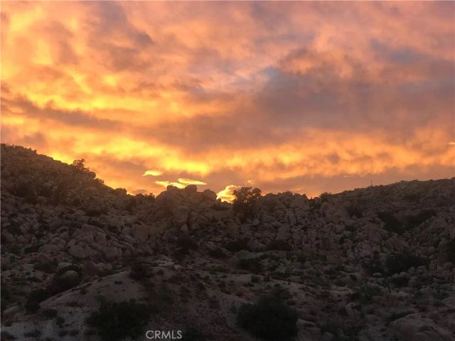 56564 Nelson Avenue, Yucca Valley, CA 92284