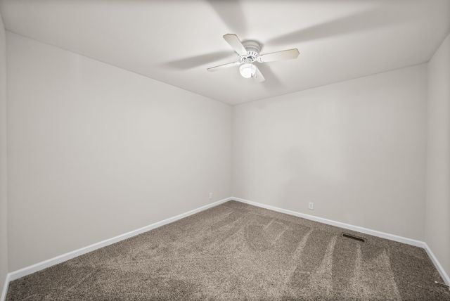 18 Dalewood Dr, Clarksville, TN 37042