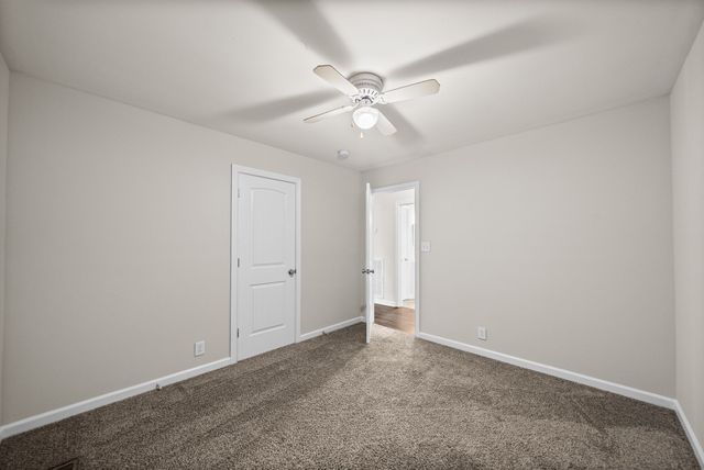 18 Dalewood Dr, Clarksville, TN 37042