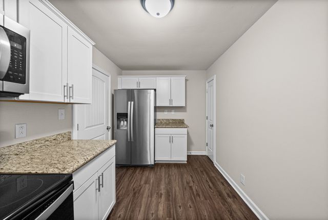 18 Dalewood Dr, Clarksville, TN 37042