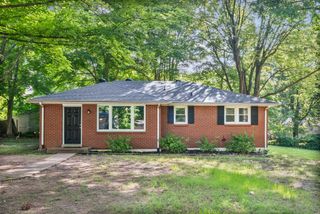 18 Dalewood Dr, Clarksville, TN 37042