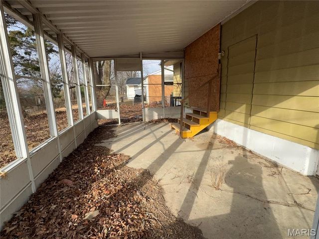 106 Monteith Circle, St Louis, MO 63137