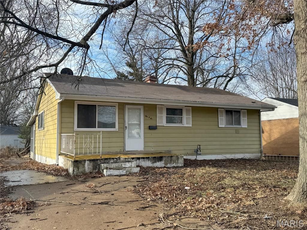 106 Monteith Circle, St Louis, MO 63137