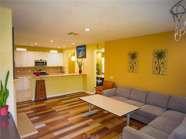 588 Athena, Carson, CA 90745