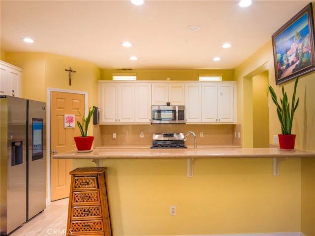 588 Athena, Carson, CA 90745