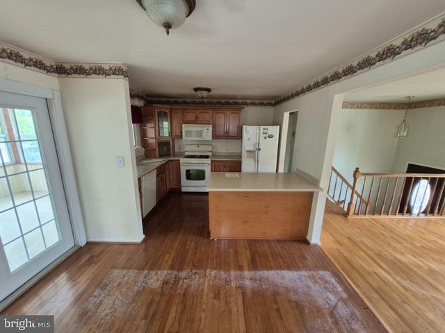1206 BRANCH LN, Glen Burnie, MD 21061